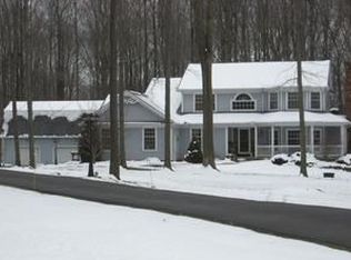 16735 Brigadoon Dr, Chagrin Falls, OH 44023