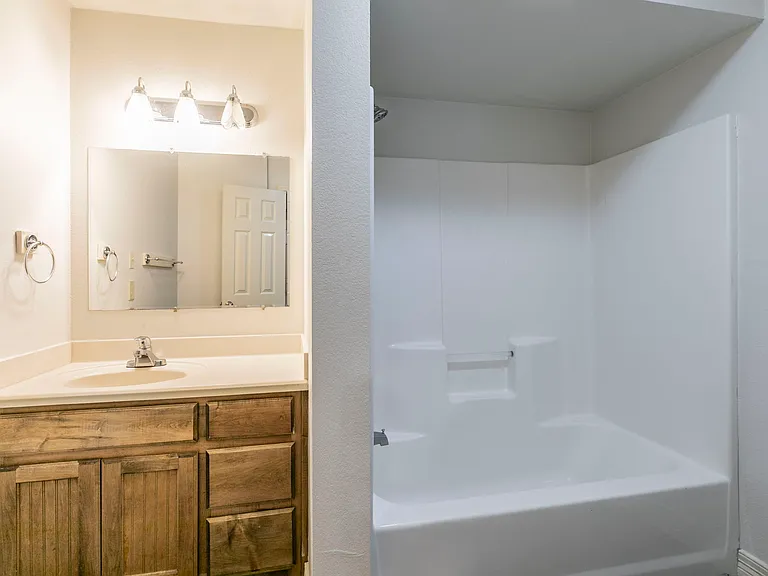 101 Meadow Park Cir — Photo 9