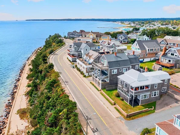 331 Grand Avenue, Falmouth, MA 02540