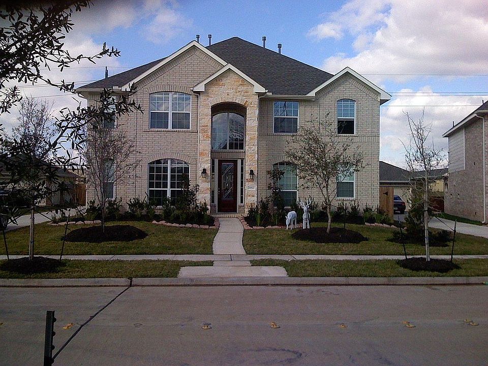 1st image of 10915 Cornwall Ln