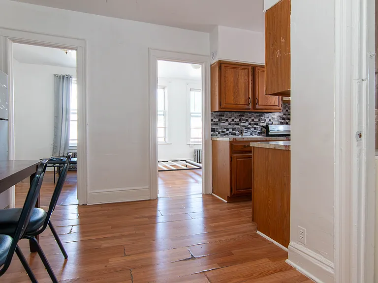 8669 16th Ave #3R — Photo 2