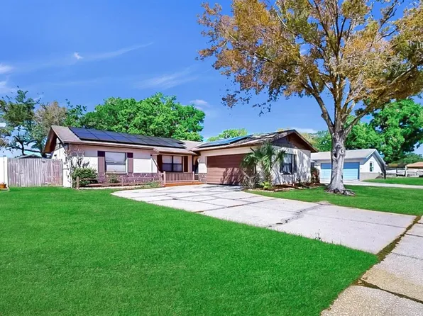 1006 Saxon Ct, Brandon, FL 33510