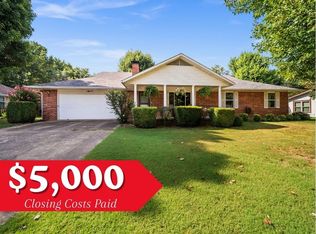 807 Maple St, Prairie Grove, AR 72753