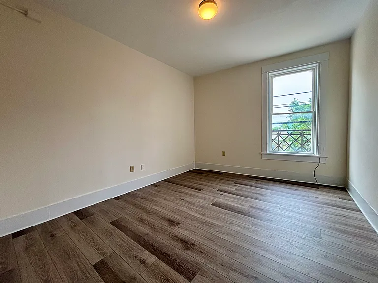 225 Lake St #2C — Photo 6