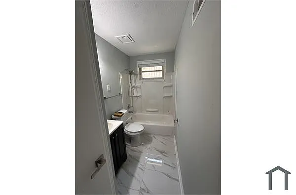Building Photo - 1249 Keating St