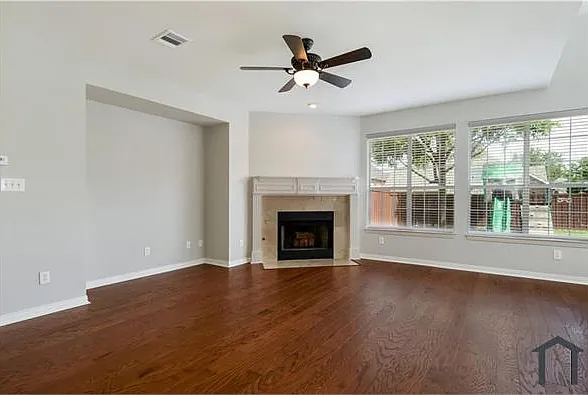 4421 Maize Dr — Photo 6