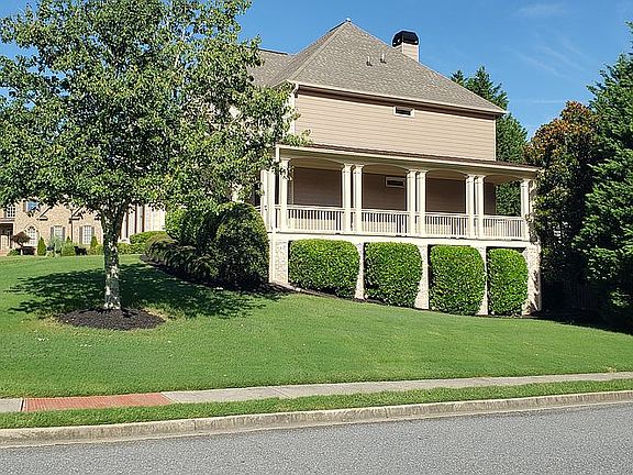 3rd image of 2080 Lantern Hill Ln
