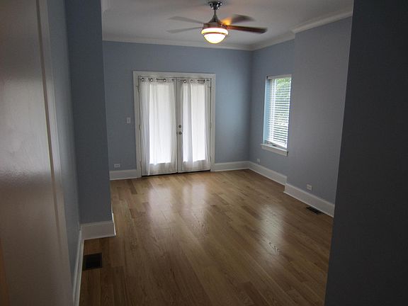 4th image of 1008 Dewey Ave #1