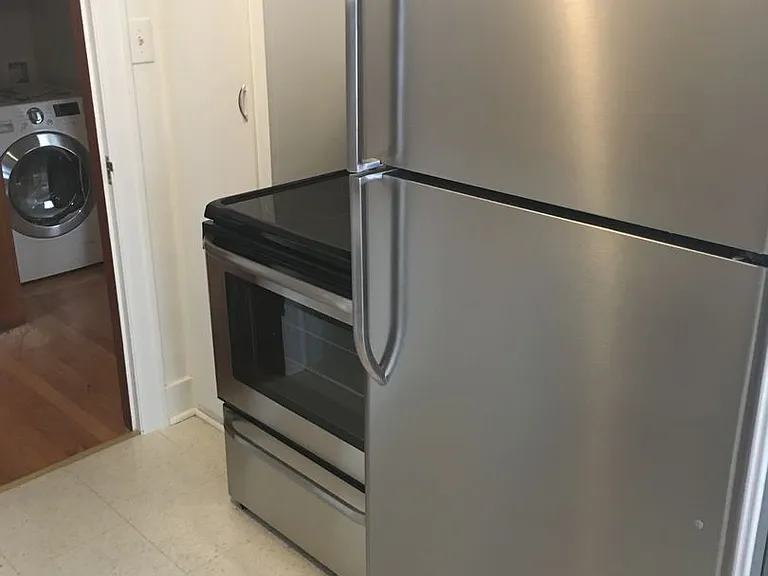 Silver Apartments — Photo 38