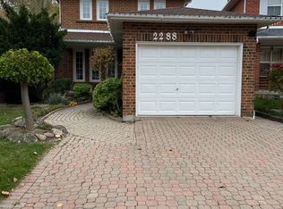 2288 Marzipan Ct, Mississauga, ON L5M 2N9