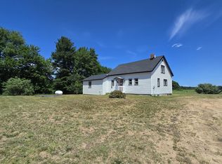9322 N 80th Ave, Pentwater, MI 49449