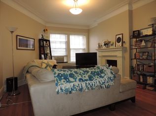 618 Sheridan Rd #1W, Evanston, IL 60202