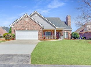 804 Villa Dr, Loganville, GA 30052
