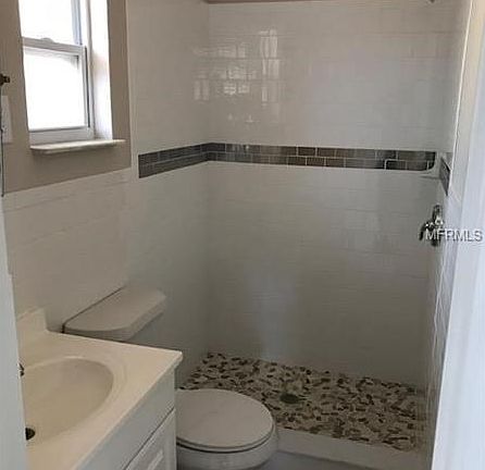 4th image of 126 Beverly Dr