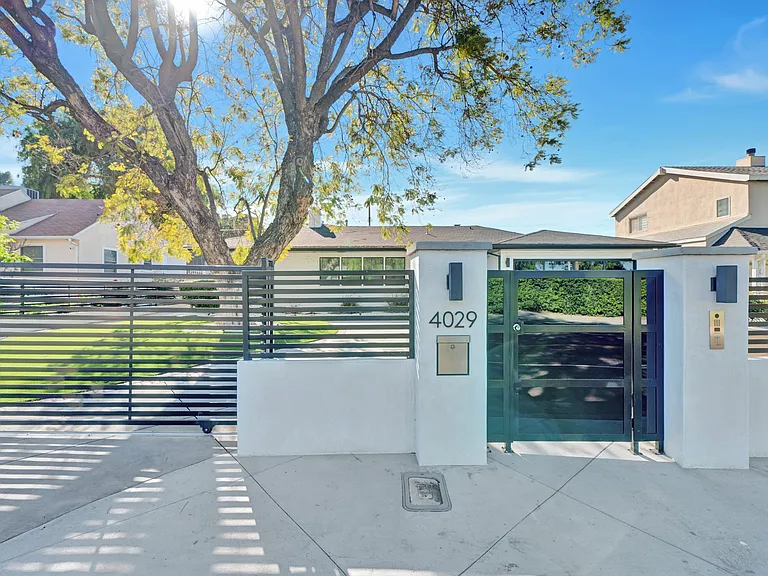4029 Coldwater Canyon Ave — Photo 23