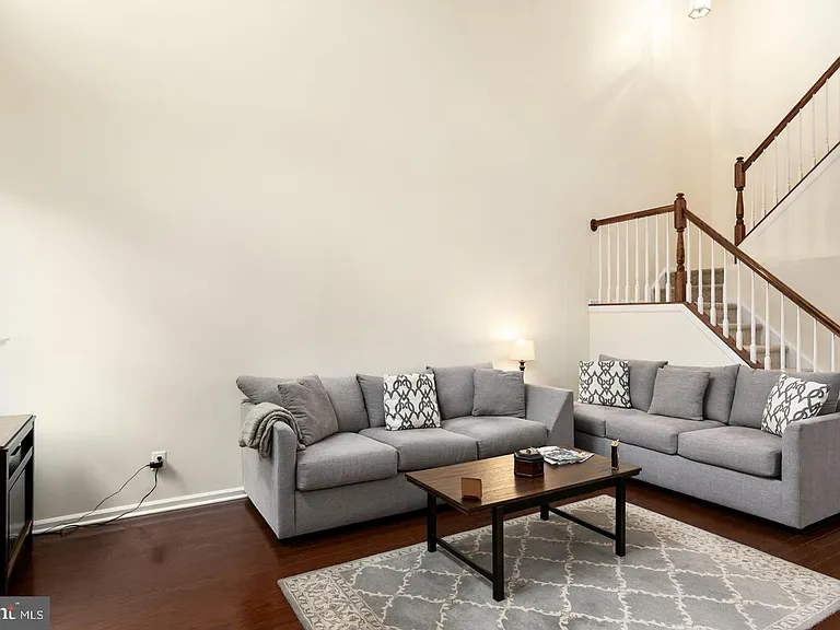 15 Overlook Dr — Photo 11