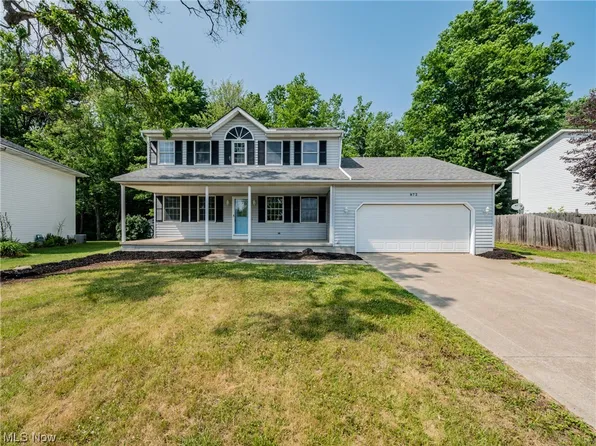 872 Moss Canyon Dr, Amherst, OH 44001