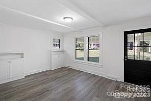 4th image of 640 Central Dr
