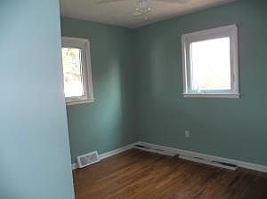 5th image of 1063 S Farnham St