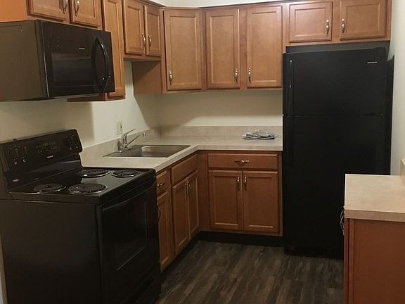 3rd image of 1080 Clyde Ave APT 3