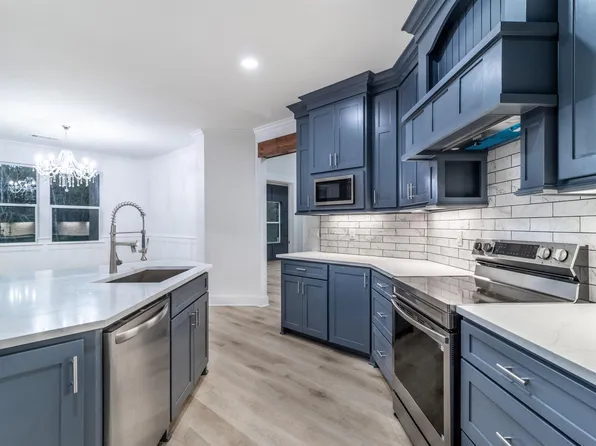 216 Pauline St, Arp, TX 75750