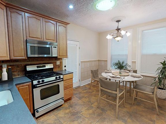 Optionally furnished common areas! Common areas can come beautifully furnished by our in-house design team for an additional fee.