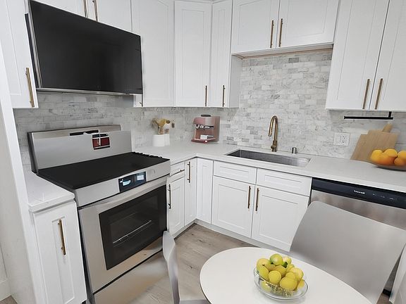 2nd image of 18641 E Pearl Ave #1