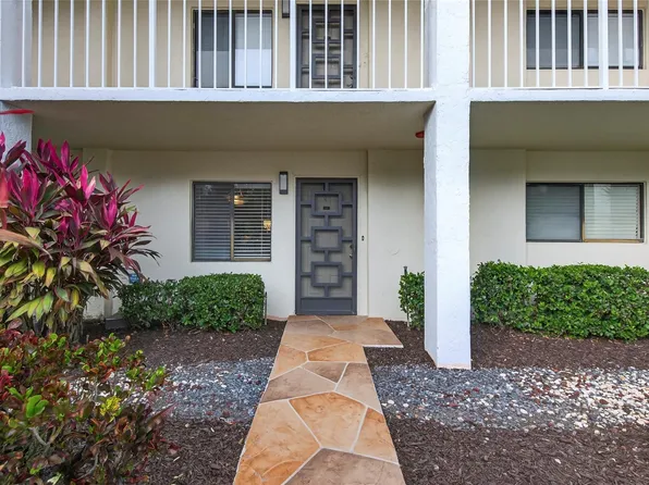 7351 Kinghurst Drive #106, Delray Beach, FL 33446