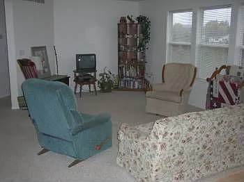 3257 Bluebird Ln photo 1