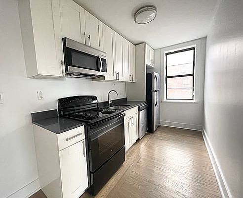 5th image of 3660 Waldo Ave #7