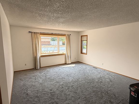 2nd image of 740 Constitution Ave