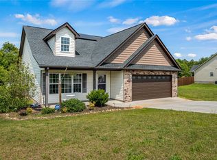 1023 Stoneham Cir, Anderson, SC 29626