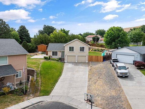 3rd image of 4409 S Sharron Ct