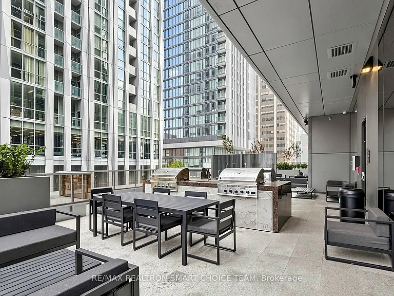 11 Yorkville Ave #5002 — Photo 48