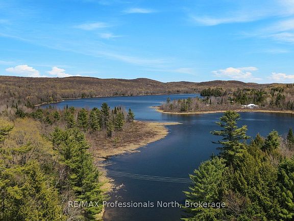 2nd image of 1029 Cranberry Lake Rd