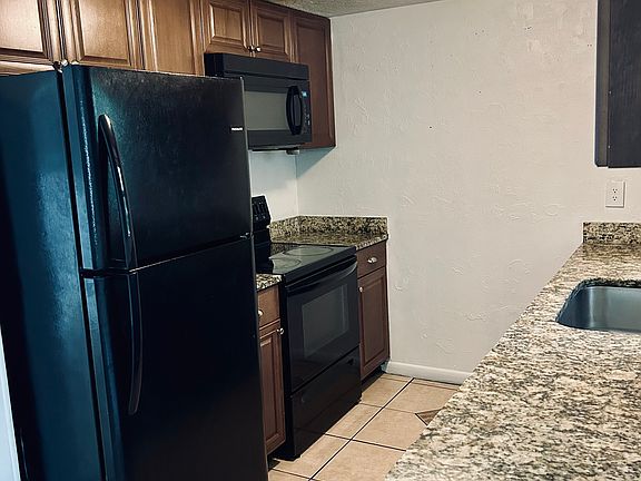 2nd image of 13 E Golden St