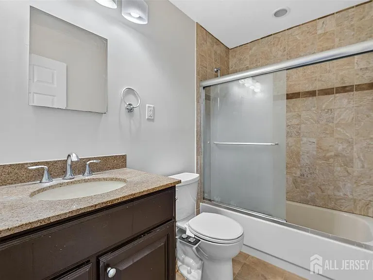 94 Beverly Hill Ter #F — Photo 13