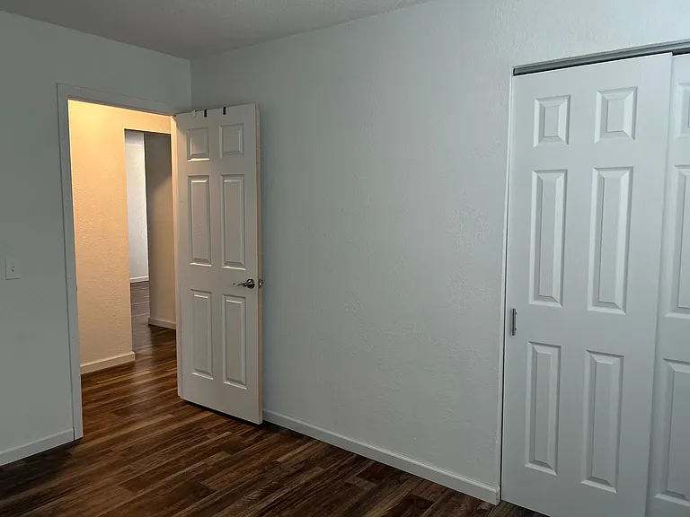 211 Smith Rd #211B — Photo 6