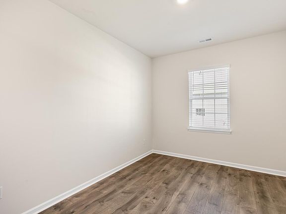 5th image of 1341 Lansdowne Dr #421
