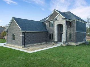 6509 Jamie Ln, Grand Blanc, MI 48439