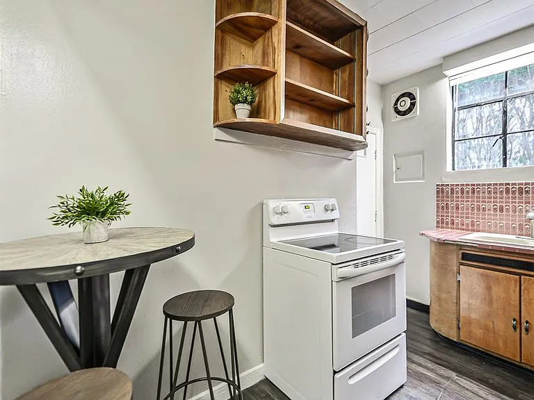 814 Pauline Blvd #2 — Photo 12