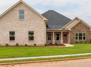 24820 Grovehill Ln, Athens, AL 35613