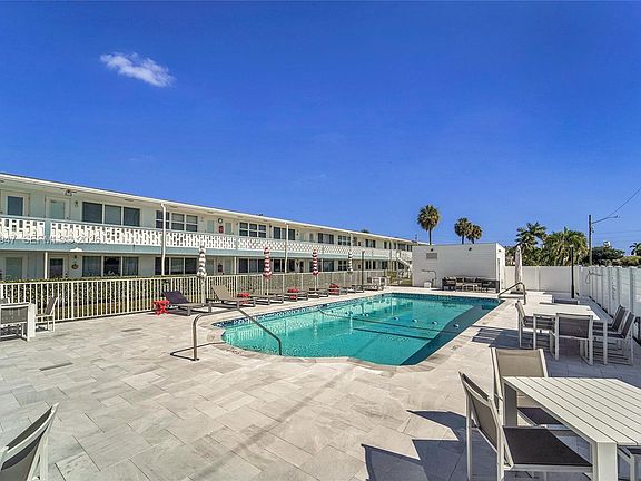 2nd image of 851 Atlantic Shores Blvd APT 121
