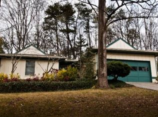 10033 Bluegrass Rd, Knoxville, TN 37922