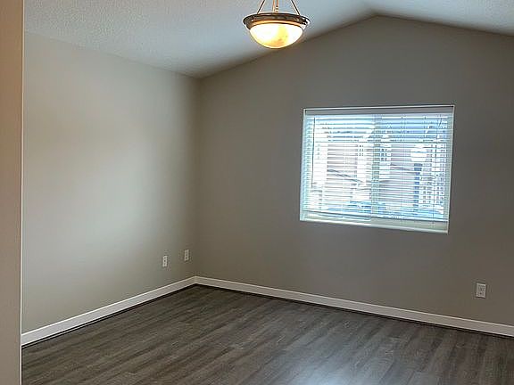5th image of 6114 NE 70th Ct