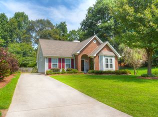 7813 Bridle Ct, Charlotte, NC 28216