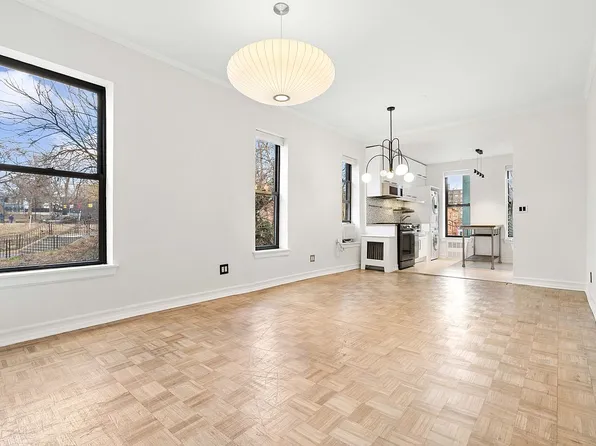 10 Saint Nicholas Ter APT 3, New York, NY 10027