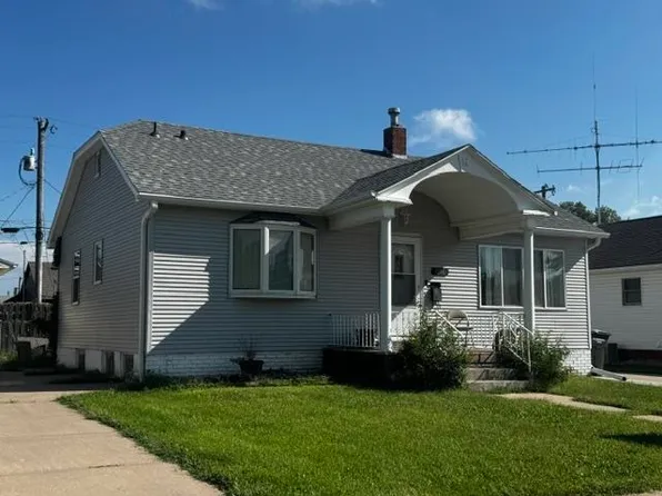 1916 W 6th St, Hastings, NE 68901