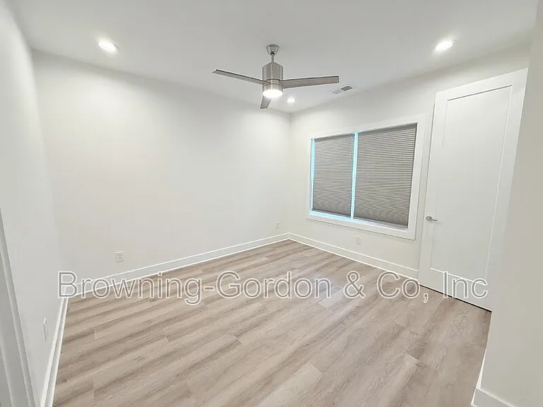 805 Cherokee Ave #4 — Photo 13