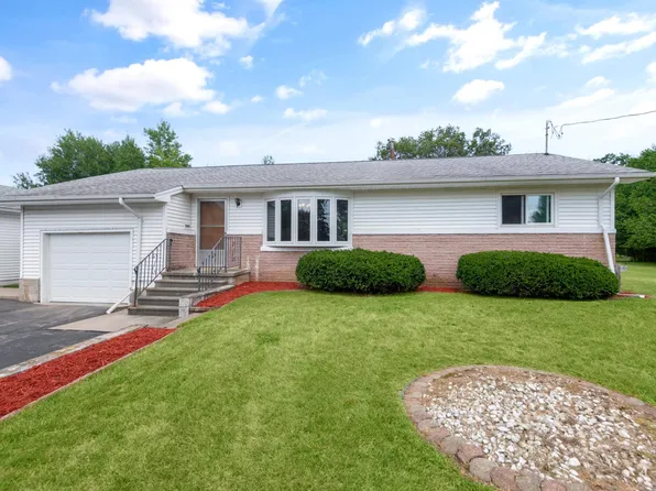 N3928 Pleasant View Rd, Marinette, WI 54143
